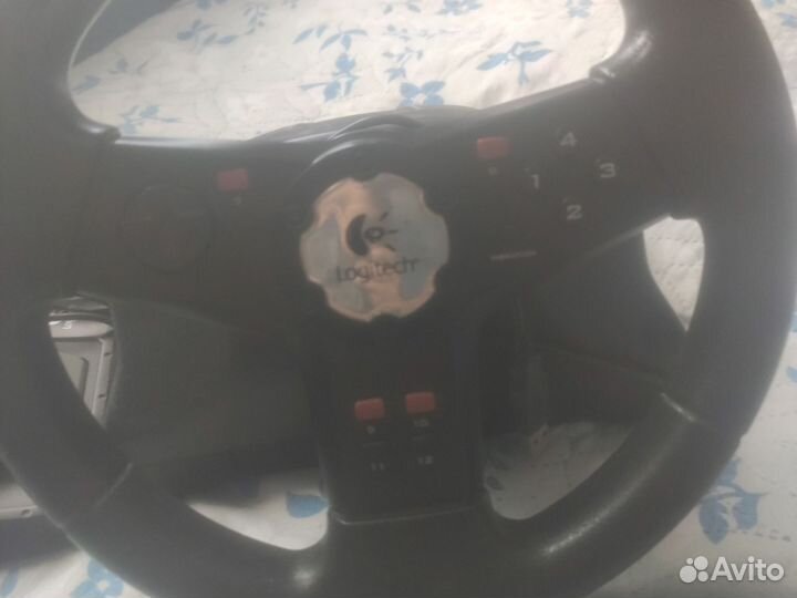 Игровой руль logitech