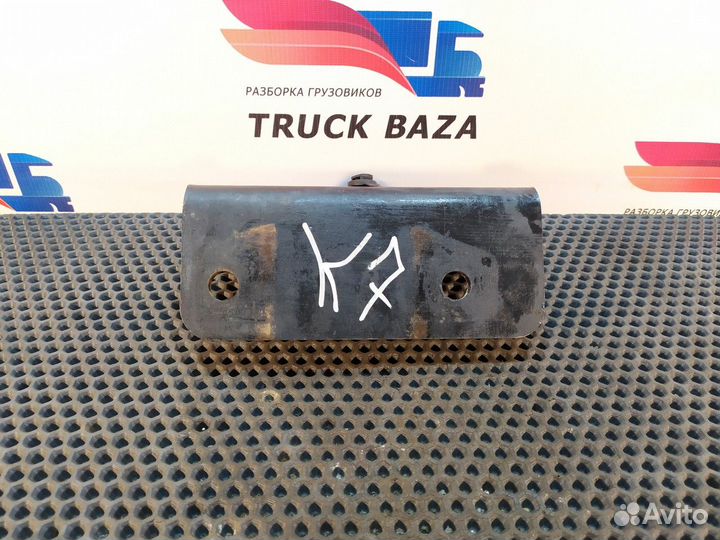 Кронштейн бампера правый камаз 5490