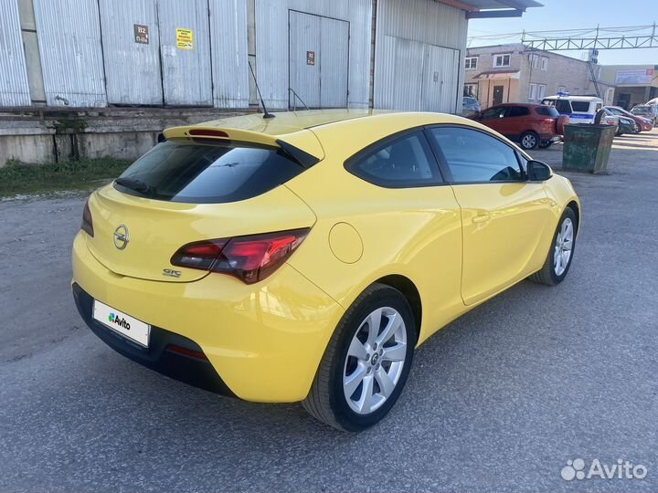 Opel Astra GTC, 2013