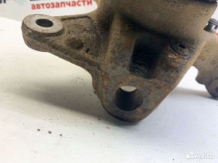 Кулак поворотный передний левый Renault Duster