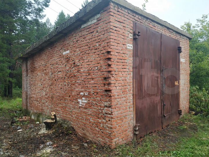 Гараж, > 30 м²