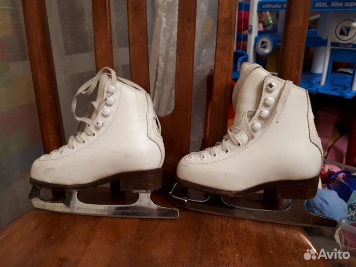 Фигурные коньки wifa 26LL