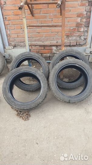 Arivo Ultra ARZ4 215/50 R17 95W