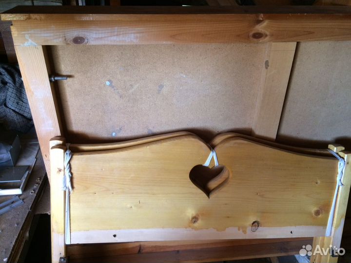 Кровать детская из лиственницы