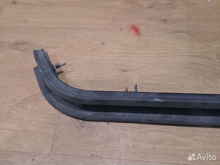 Полозья для сдвижной двери левая Mazda MPV