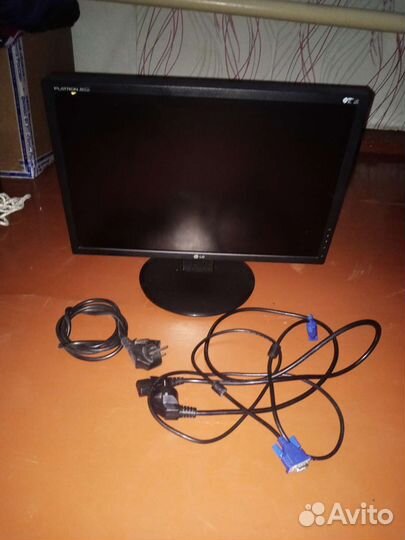 Монитор компьютерный