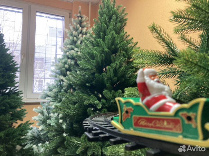 Ёлка исскуственная 