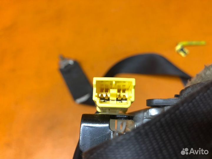 Ремень безопасности передний правый Honda Pilot 2