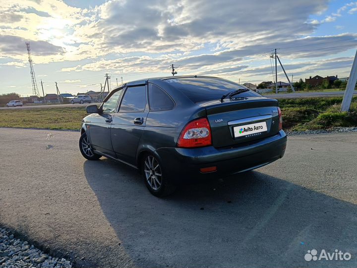 LADA Priora 1.6 МТ, 2010, 180 000 км