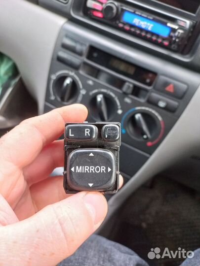 Блок управления зеркал тайота королла