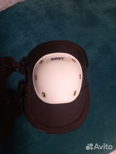 Хоккейные наколенники