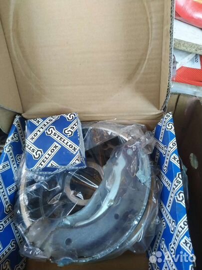 Тормозные барабаны+колодки+подшипники Рено