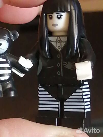 Уэнздей - минифигурка lego