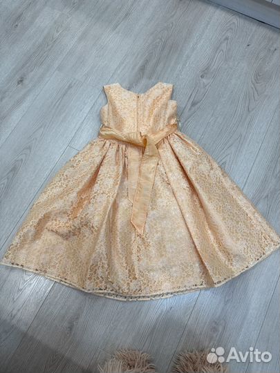 Платье на девочку