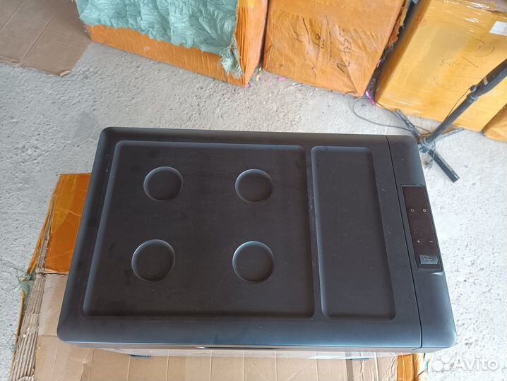 Автомобильный холодильник компрессорный