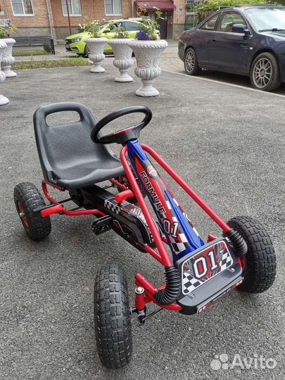 Картинг педальный веломобиль