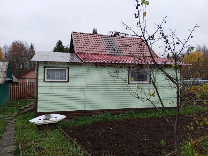 Дом 40 м² на участке 6 сот.