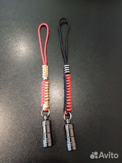 Мини зажигалка с темляком