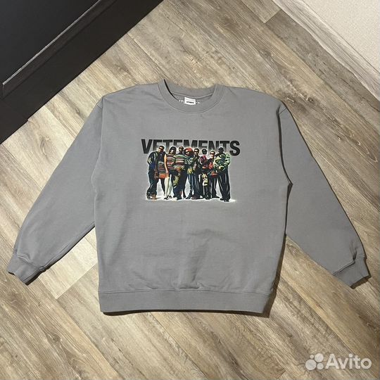 Свитшот vetements