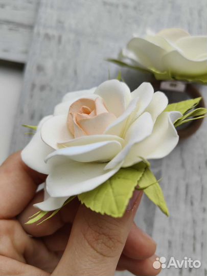 Резиночки для волос ручной работы с розами