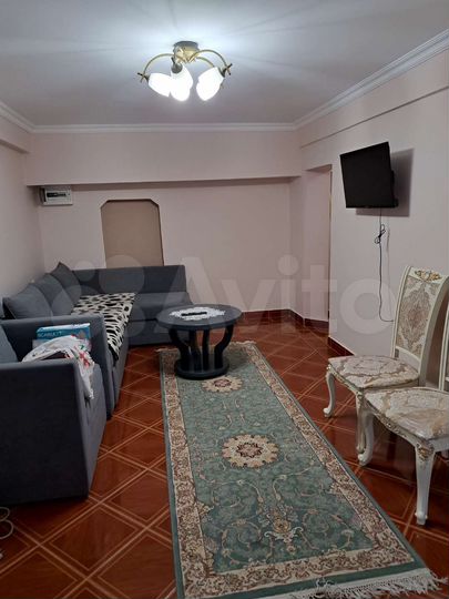 3-к. квартира, 85 м², 1/9 эт.