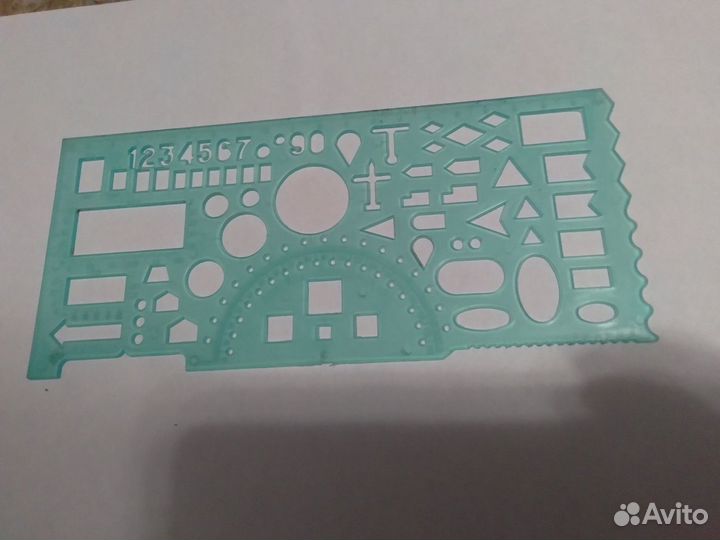 Набор лекал. Линейка-трафарет