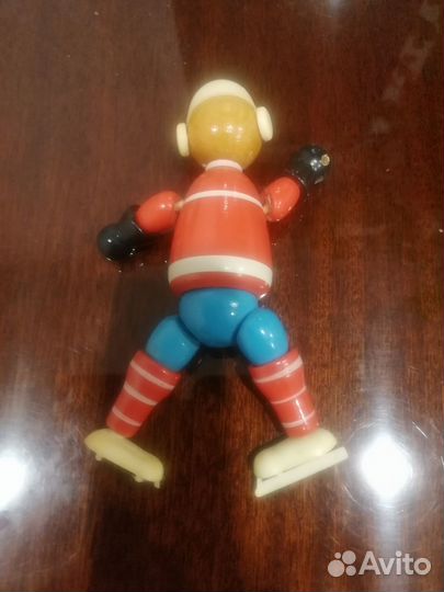 Игрушка хоккеист (СССР)
