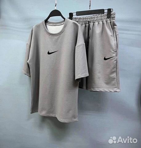 Футболка и шорты Nike