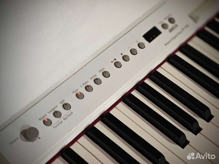 Цифровое пианино Roland f-110 (Япония)