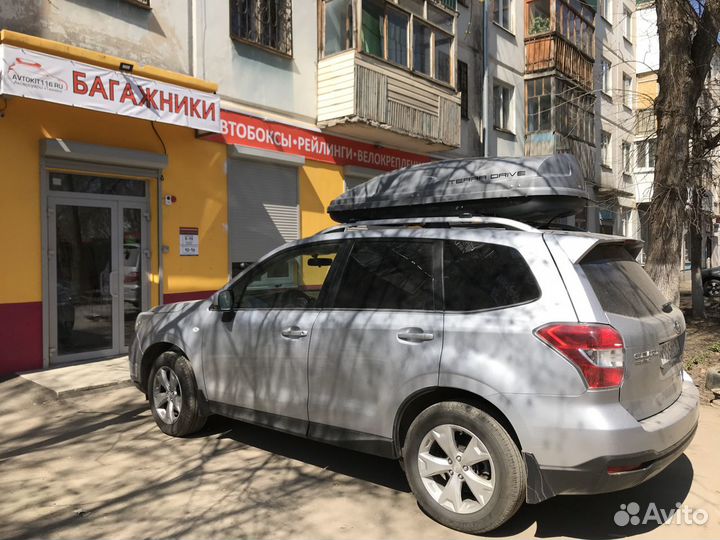 Автобокс на крышу Subaru Forester (серый глянец)