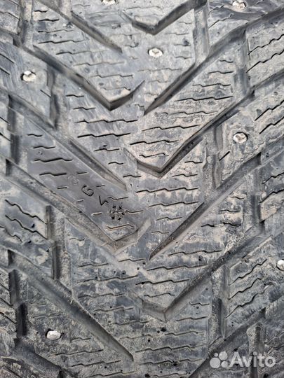 Nokian Tyres Hakkapeliitta 8 SUV 275/45 R20