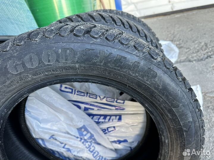 Goodyear Ultragrip Ice Arctic 185/60 R15 88T