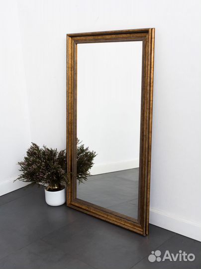 Зеркало настенное декоративное в раме Vittoria