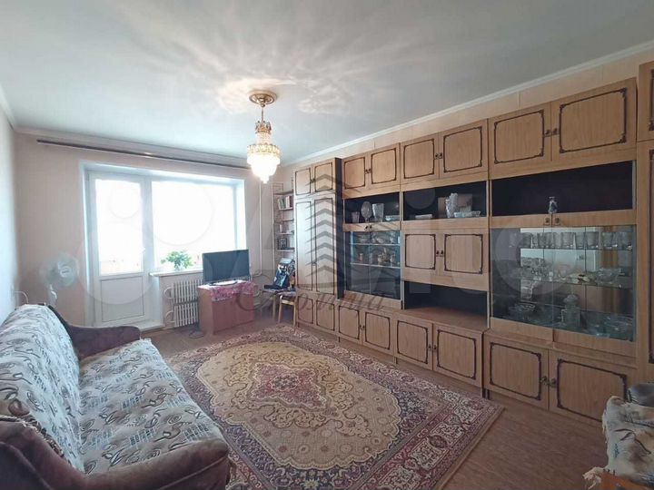2-к. квартира, 54 м², 4/9 эт.