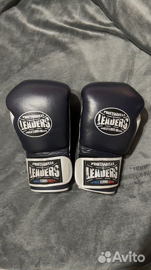 Боксерские перчатки leaders