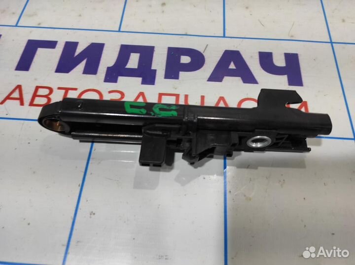 Механизм регулировки ремня безопасности Volkswagen