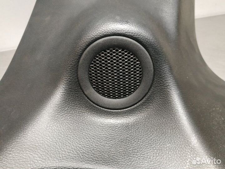 Обшивка багажника задняя левая Jeep Grand Cherokee