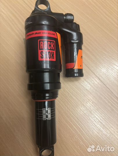 Велозапчасти, амортизатор rockShox 200