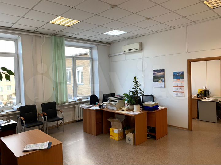 Офисные помещения от 10 м² до 48 м² и склад