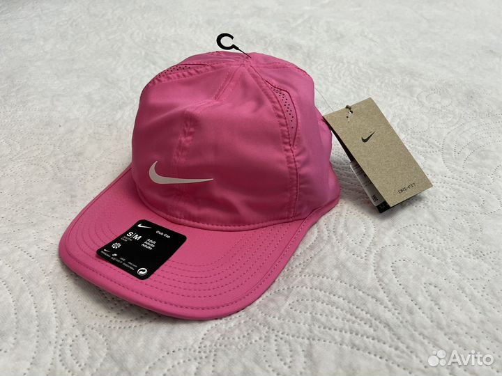 Nike Dri-FIT Club Unstructured Featherlight Cap