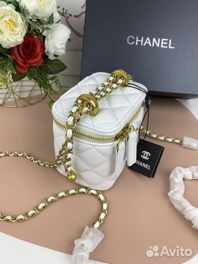 Сумка chanel белая