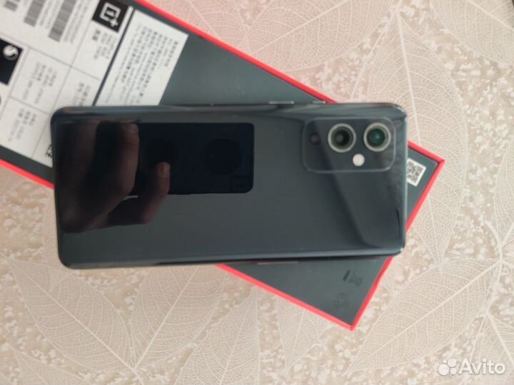 OnePlus 9, 8/128 ГБ