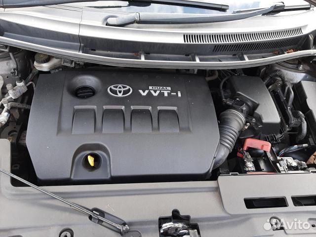 Крышка двигателя Toyota Corolla E150