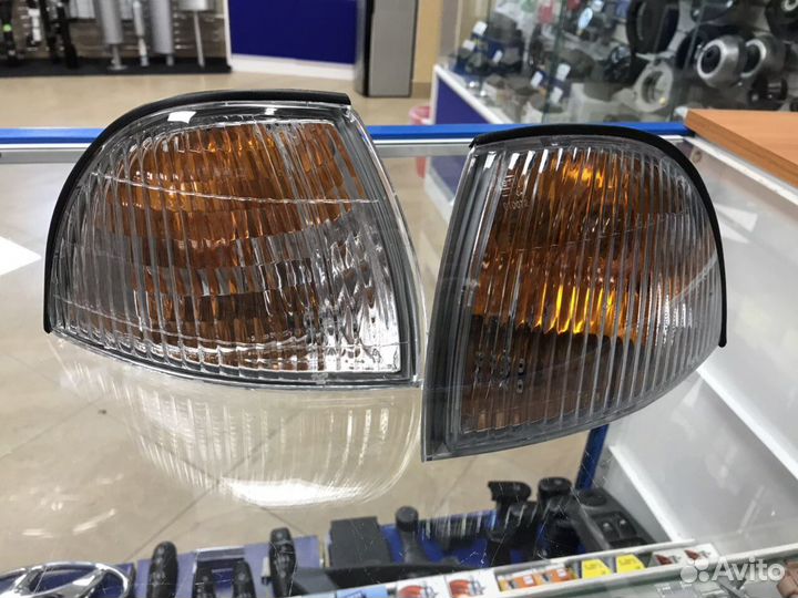 Поворотник передний комплект Daewoo Nexia