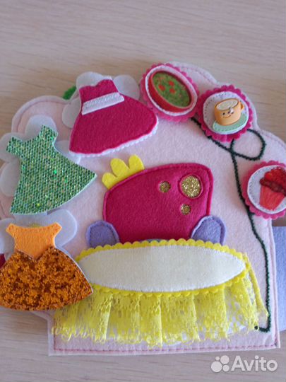 Развивающая книга- кукольный дом из фетра