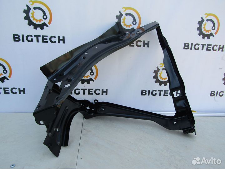 Рамка фары левая Mercedes X204 A2046200091