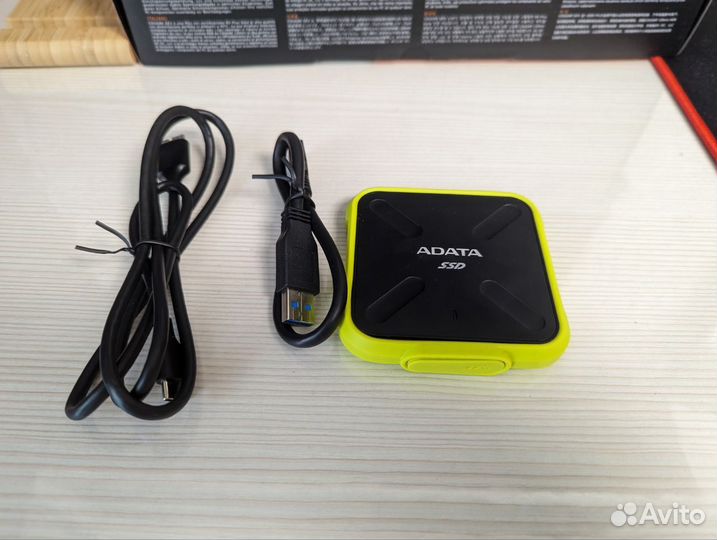 Внешний ssd 1тб (adata sd700)