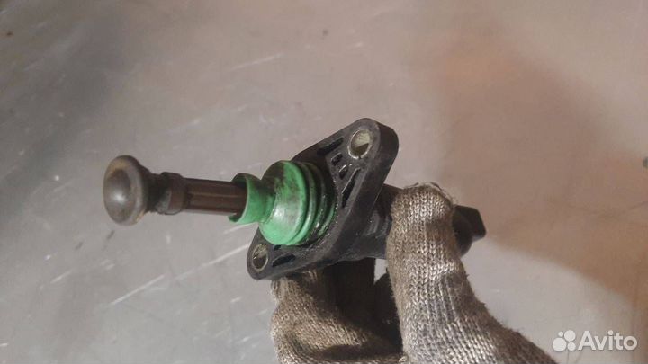 Цилиндр сцепления рабочий Audi A3 8L 1998