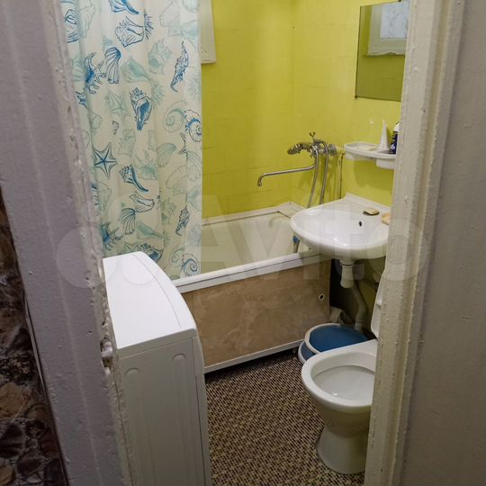 2-к. квартира, 43 м², 3/5 эт.