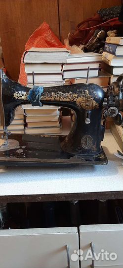 Швейная машинка зингер